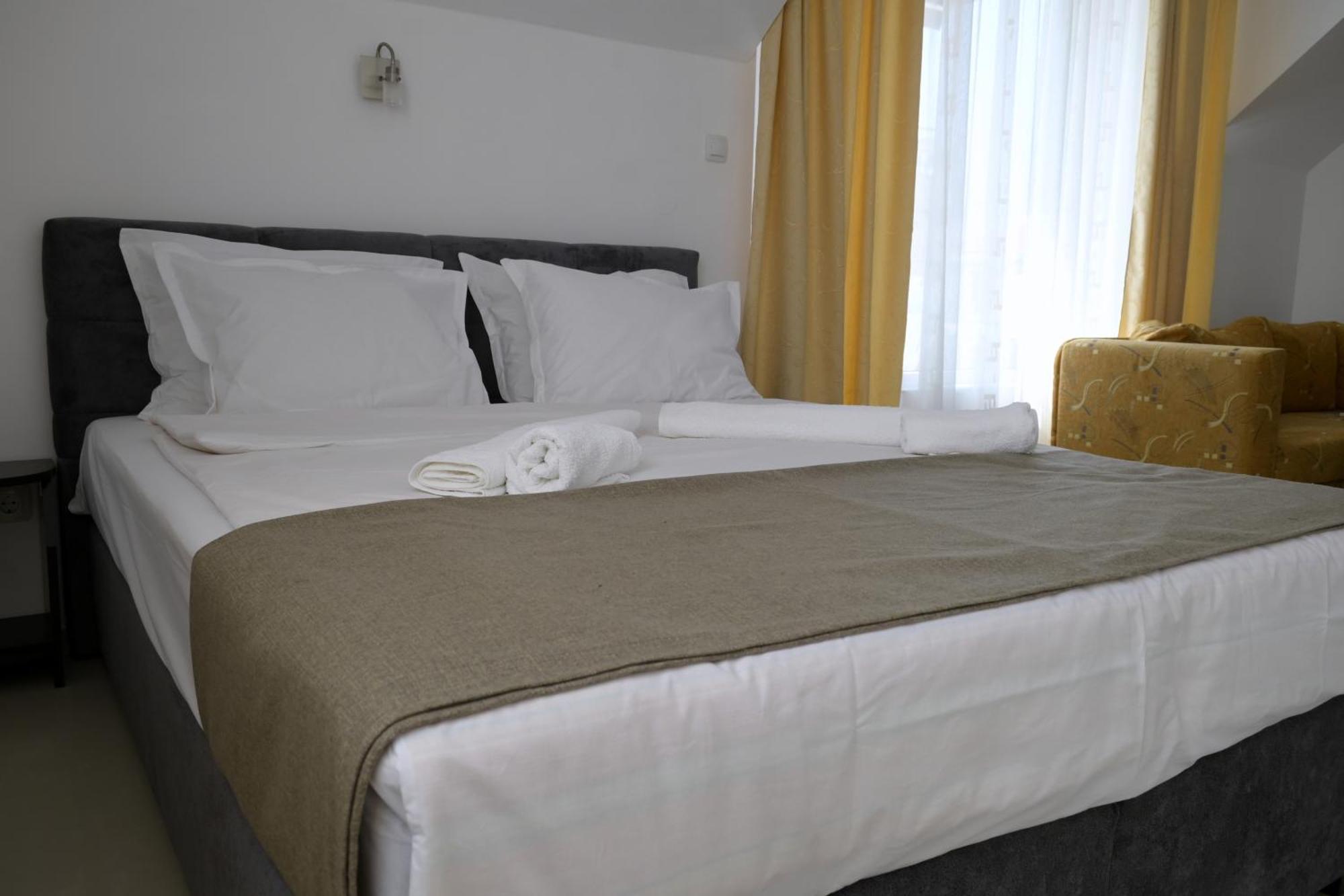 Hotel Paradise Lozenets Buitenkant foto